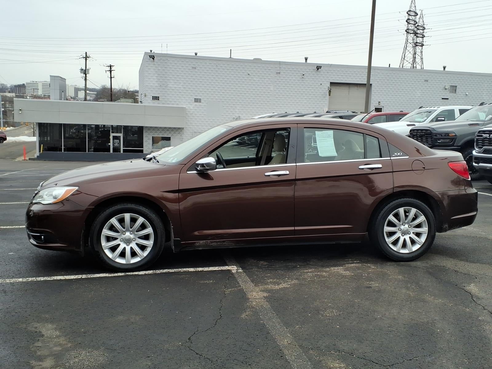 2013 Chrysler 200 Limited