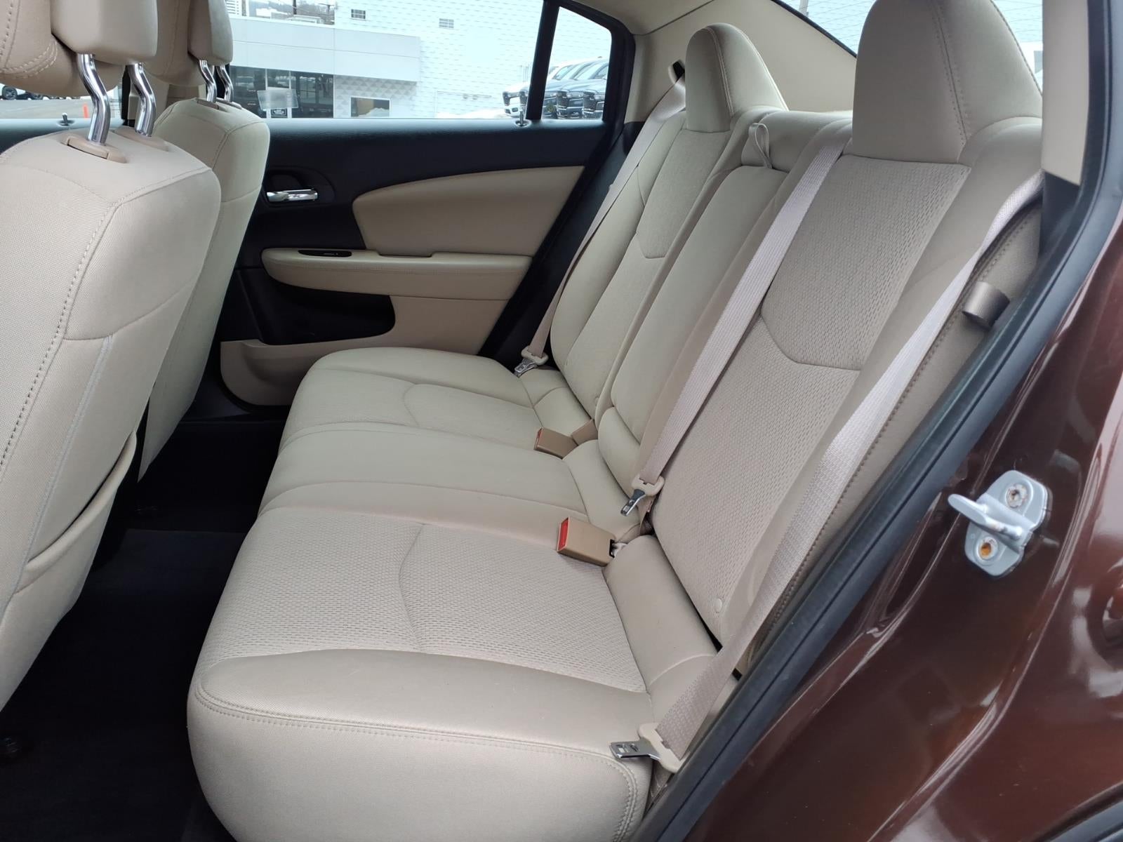 2013 Chrysler 200 Limited