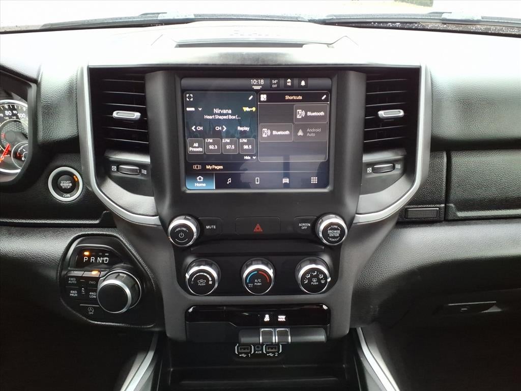 2022 RAM 1500 Big Horn Crew Cab 4x4 5'7' Box