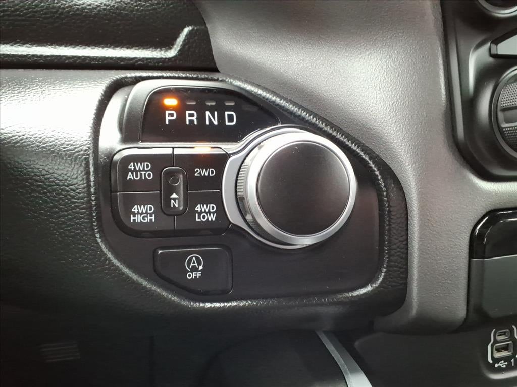 2022 RAM 1500 Big Horn Crew Cab 4x4 5'7' Box