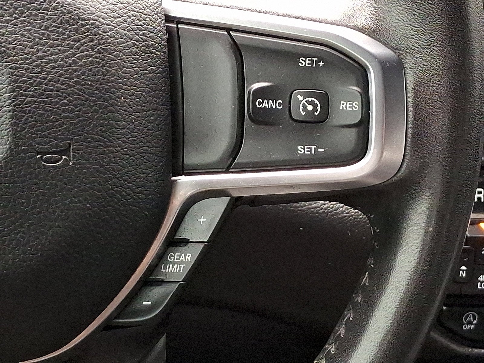 2024 RAM 1500 Big Horn Crew Cab 4x4 5'7' Box
