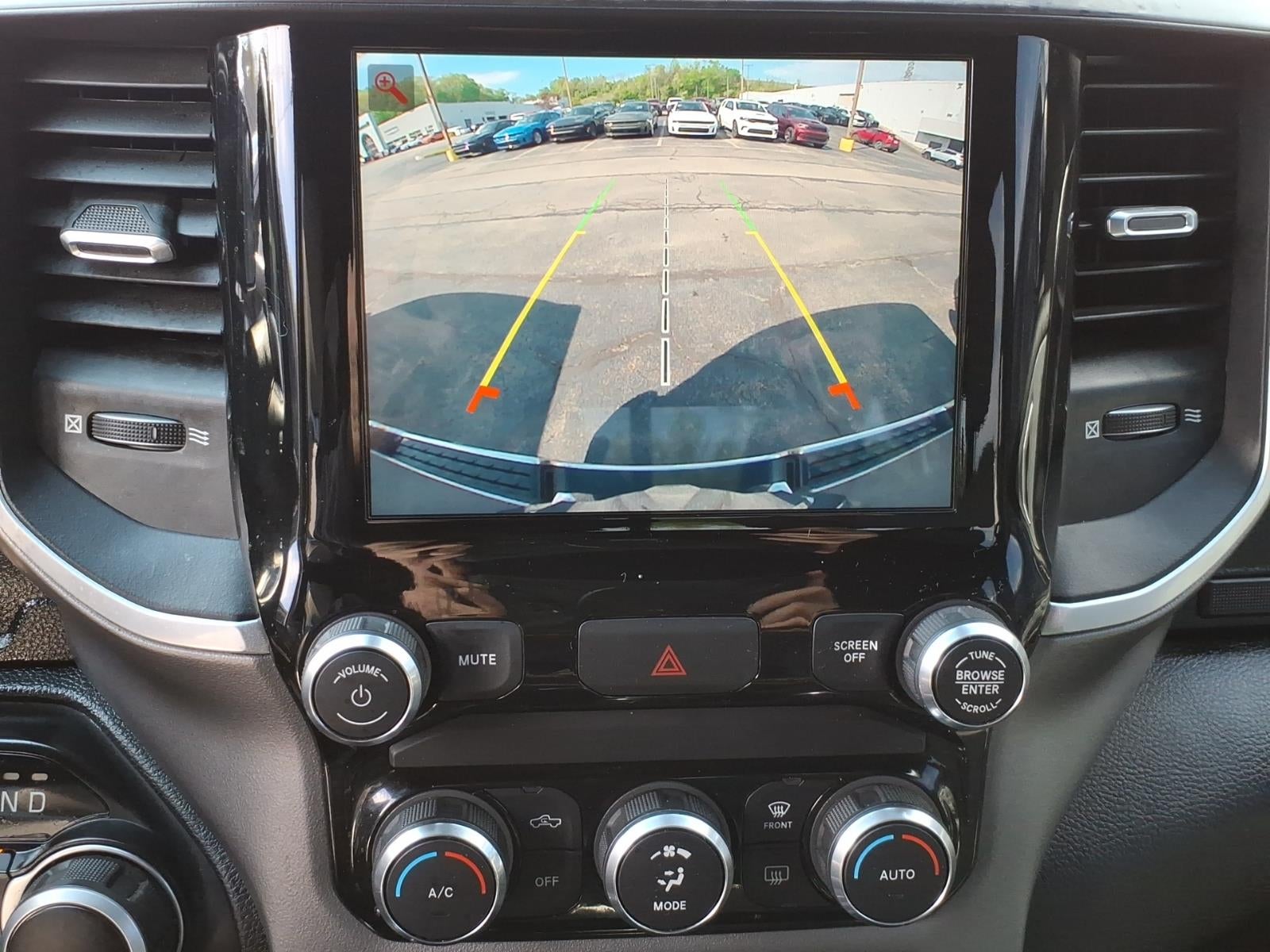 2022 RAM 1500 Big Horn Crew Cab 4x4 5'7' Box