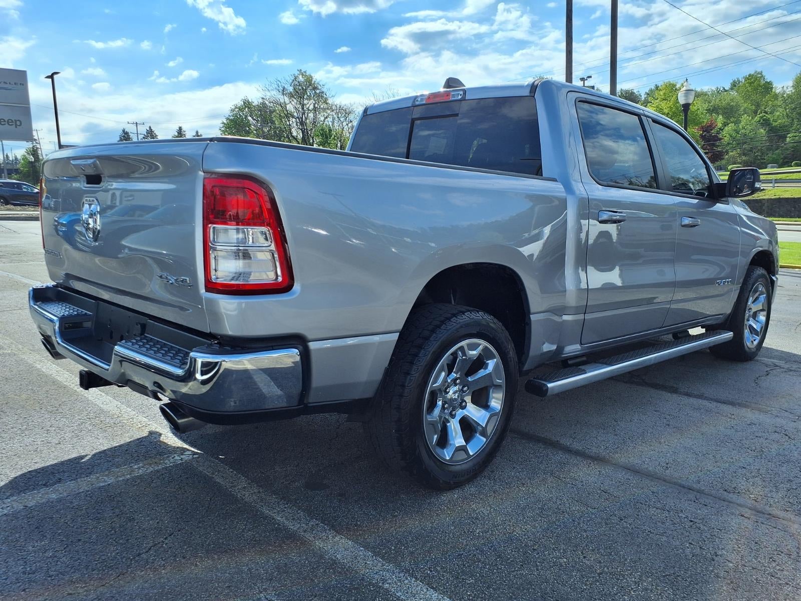 2022 RAM 1500 Big Horn Crew Cab 4x4 5'7' Box