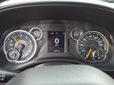 2022 RAM 1500 Big Horn Crew Cab 4x4 5'7' Box