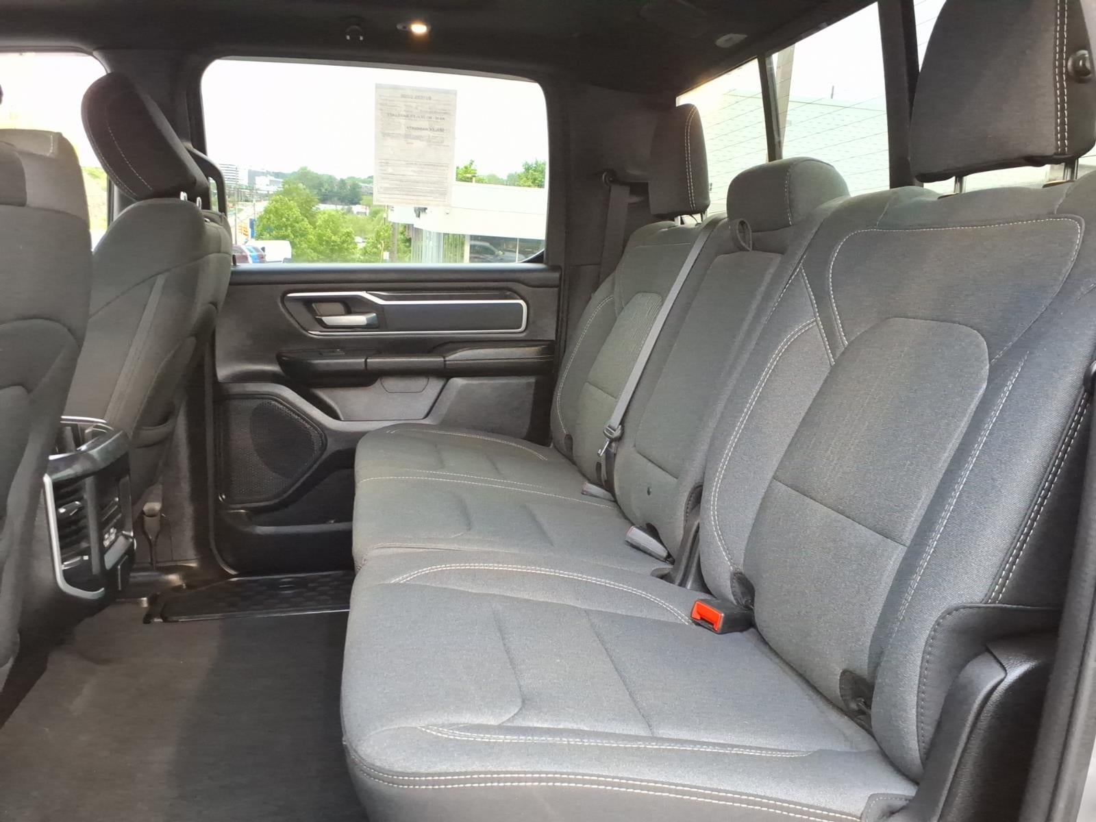 2022 RAM 1500 Big Horn Crew Cab 4x4 5'7' Box