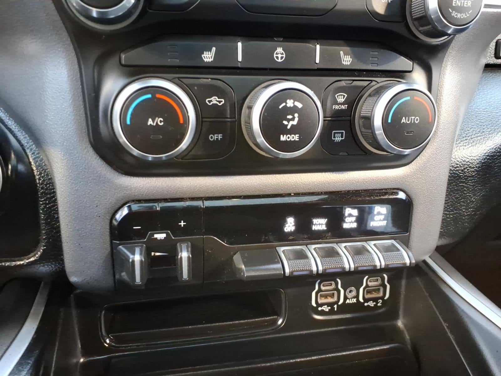 2022 RAM 1500 Big Horn Crew Cab 4x4 5'7' Box
