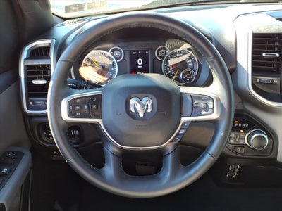 2022 RAM 1500 Big Horn Crew Cab 4x4 5'7' Box