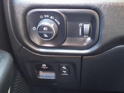 2024 RAM 1500 Big Horn Crew Cab 4x4 5'7' Box