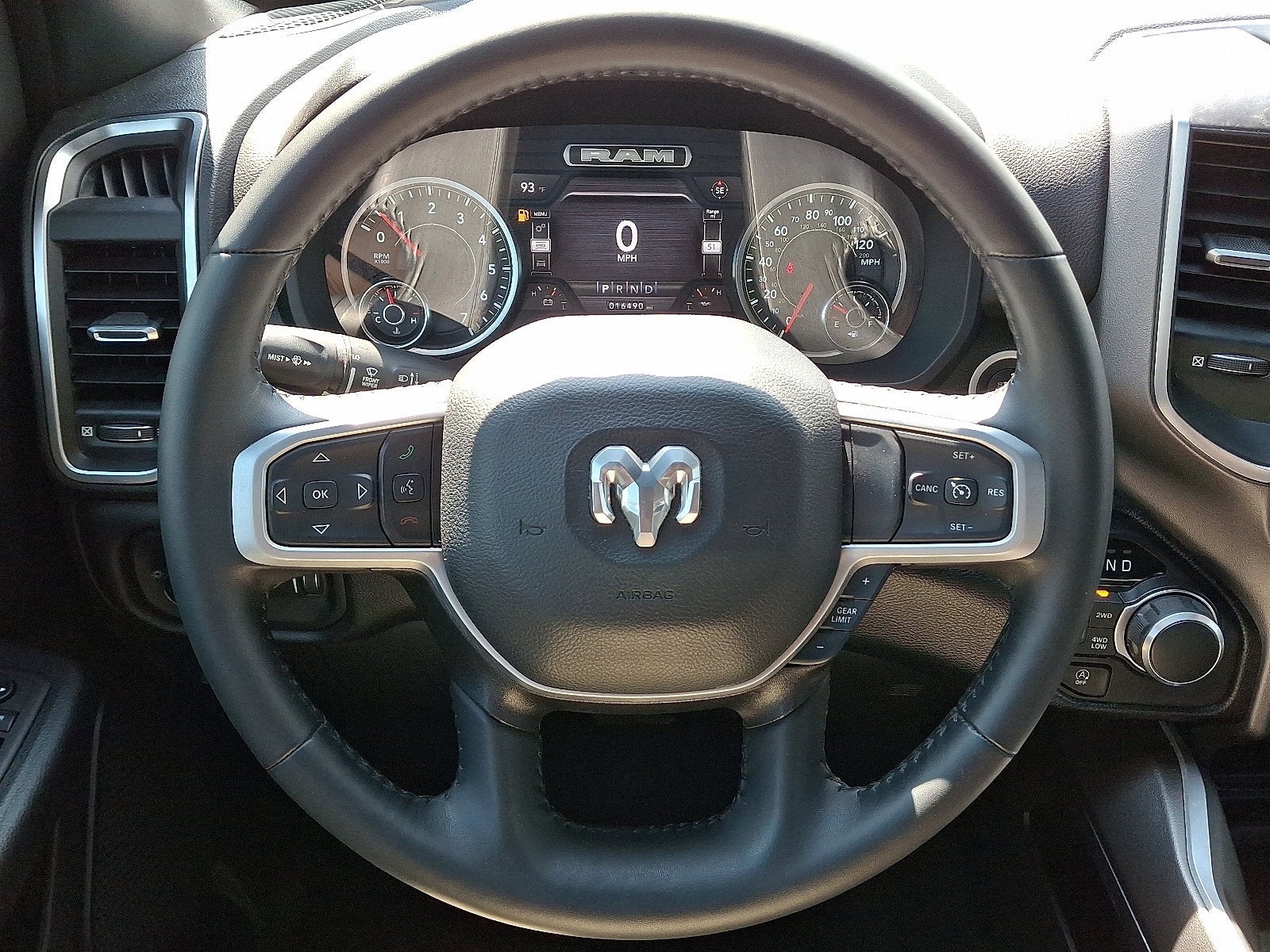 2024 RAM 1500 Big Horn Crew Cab 4x4 5'7' Box