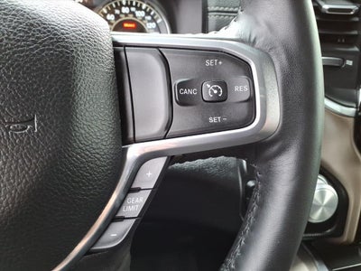 2022 RAM 1500 Laramie Crew Cab 4x4 5'7' Box