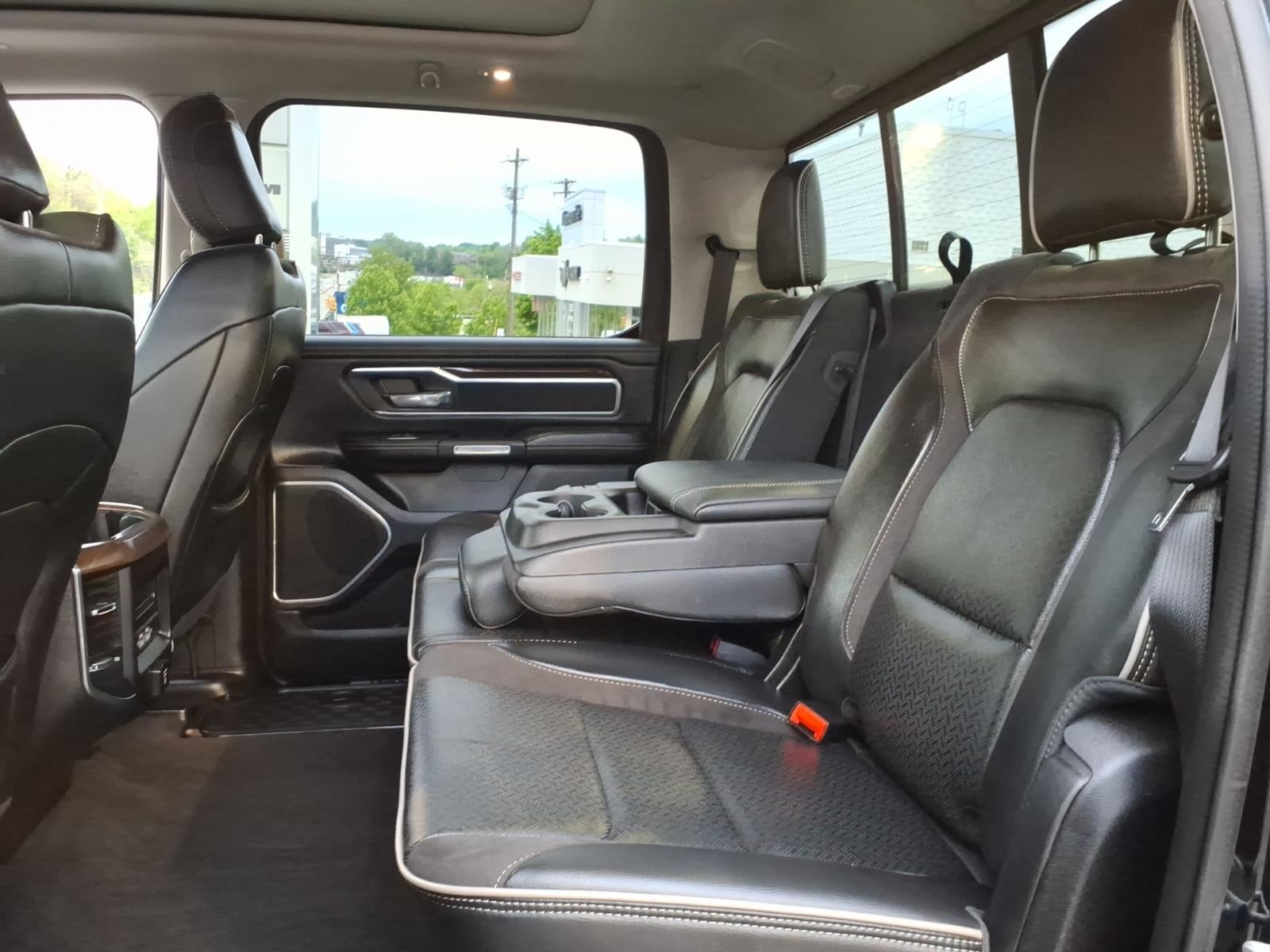 2022 RAM 1500 Laramie Crew Cab 4x4 6'4' Box
