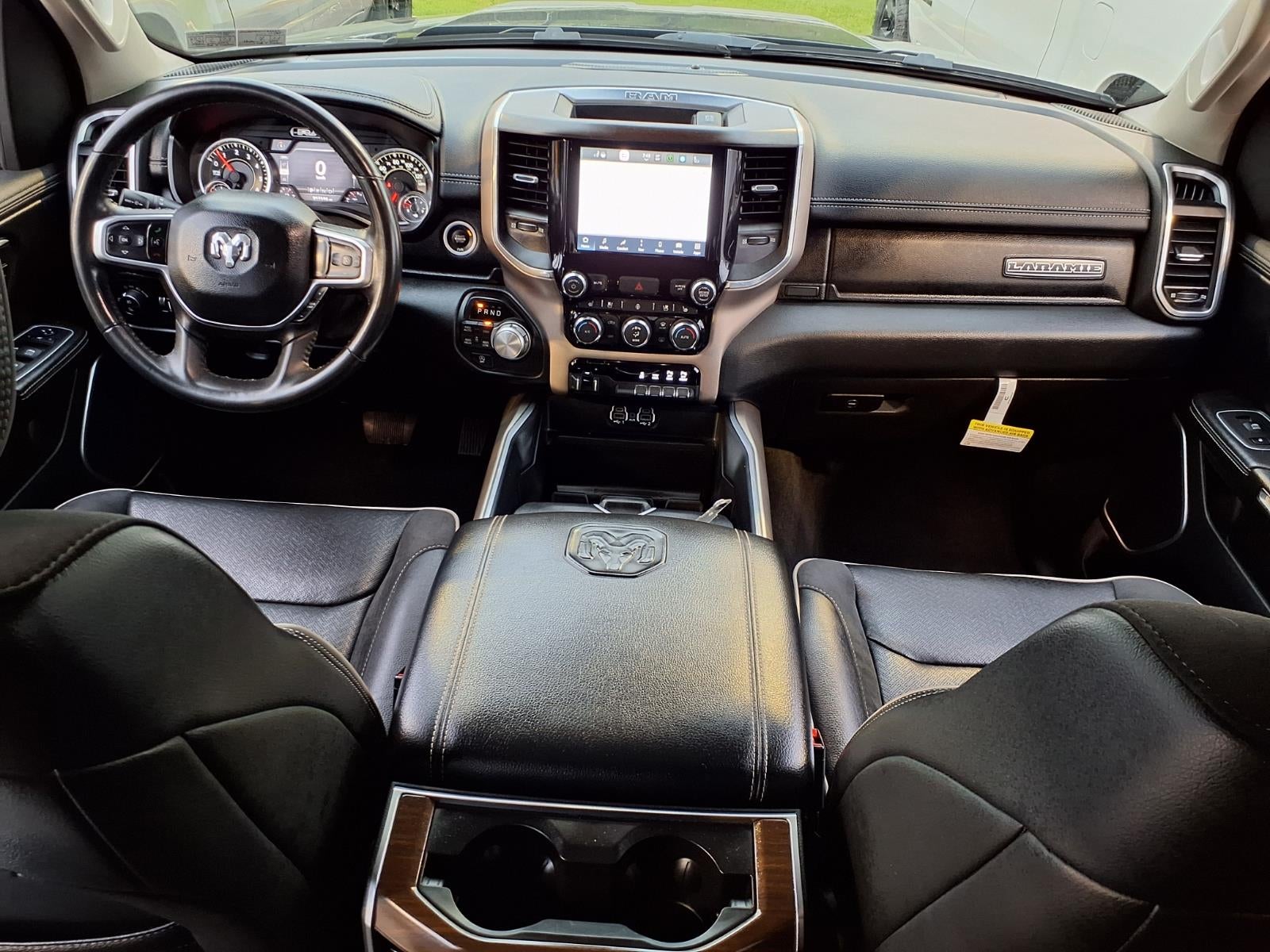2022 RAM 1500 Laramie Crew Cab 4x4 6'4' Box