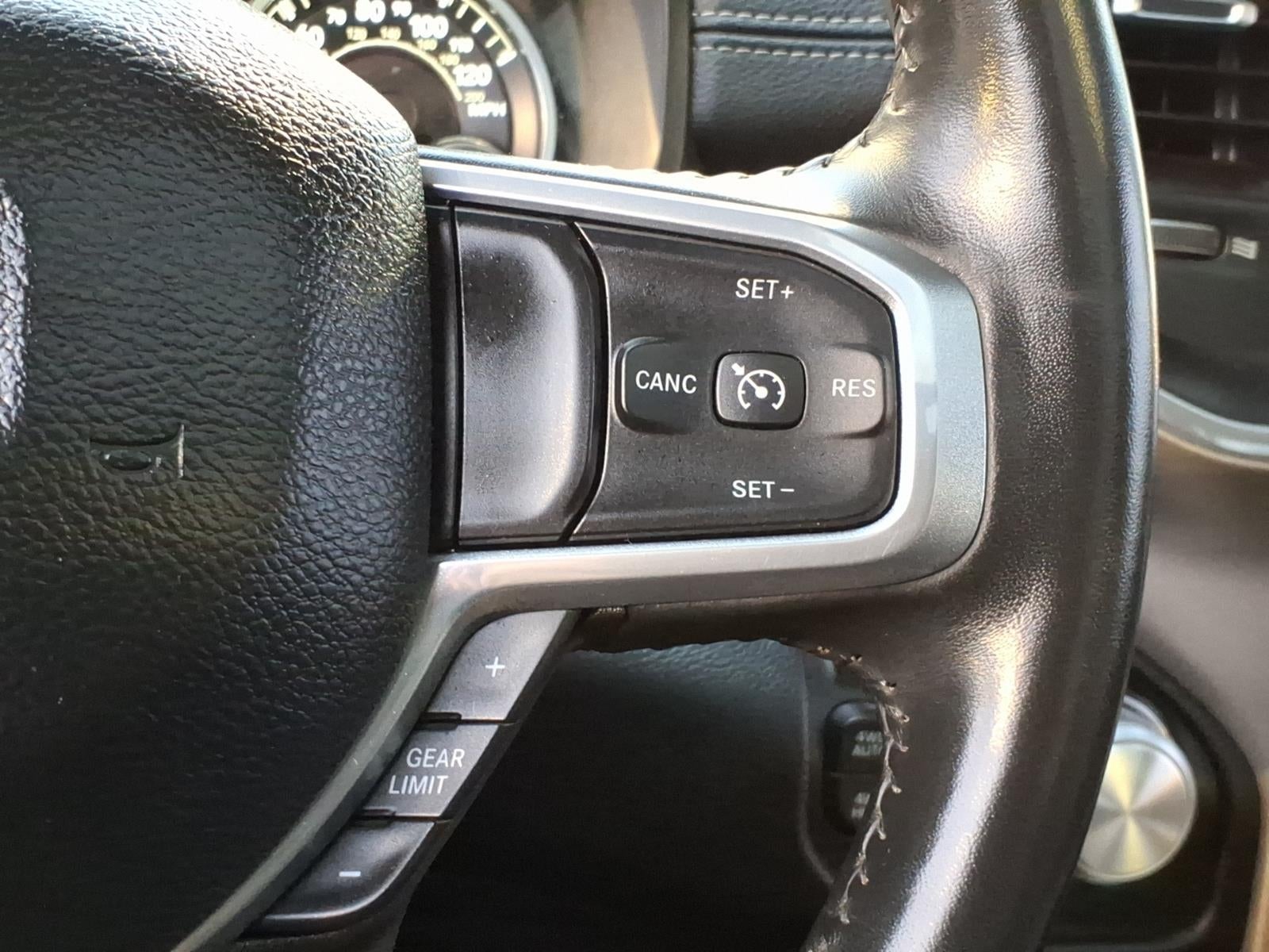 2022 RAM 1500 Laramie Crew Cab 4x4 6'4' Box