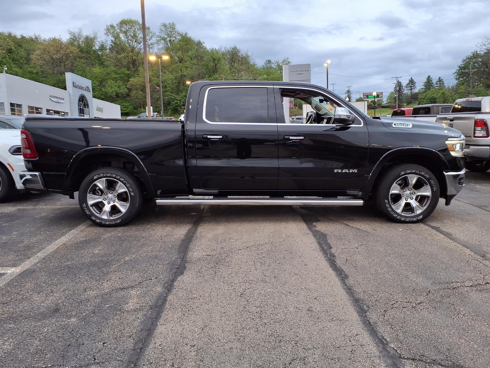 2022 RAM 1500 Laramie Crew Cab 4x4 6'4' Box