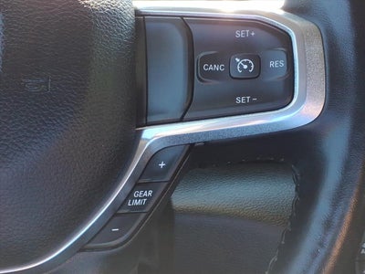 2022 RAM 1500 Laramie Crew Cab 4x4 6'4' Box