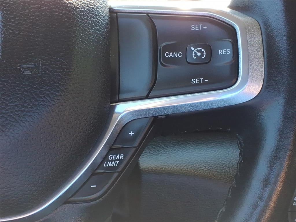 2022 RAM 1500 Laramie Crew Cab 4x4 6'4' Box