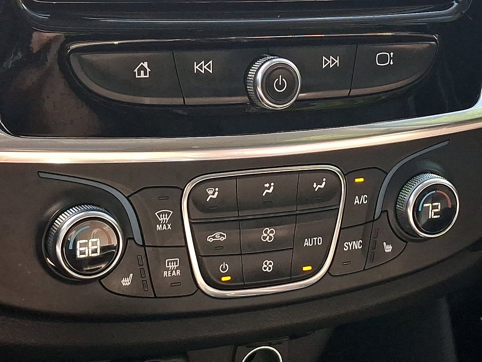 2020 Chevrolet Traverse AWD RS