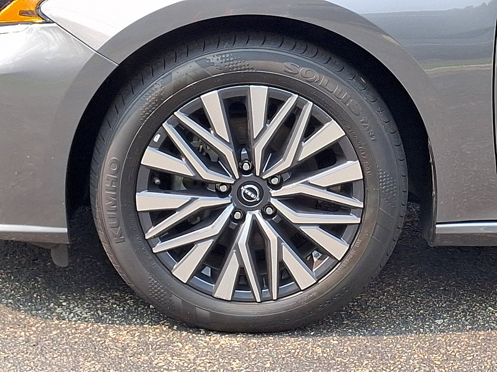 2025 Nissan Altima SV FWD