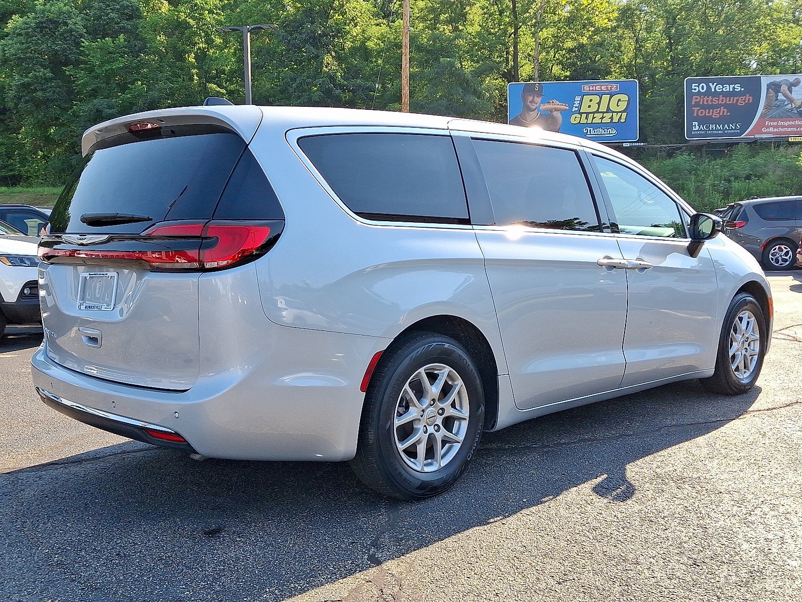 2024 Chrysler Pacifica Touring L