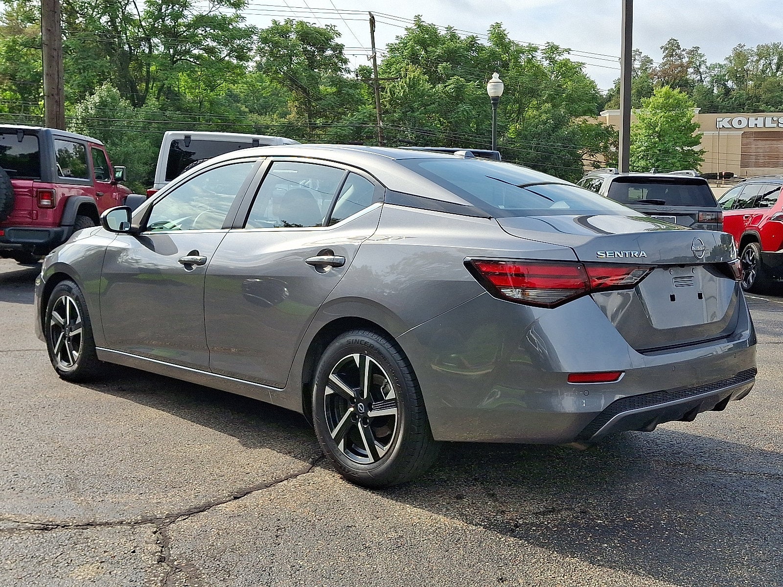 2024 Nissan Sentra SV Xtronic CVT