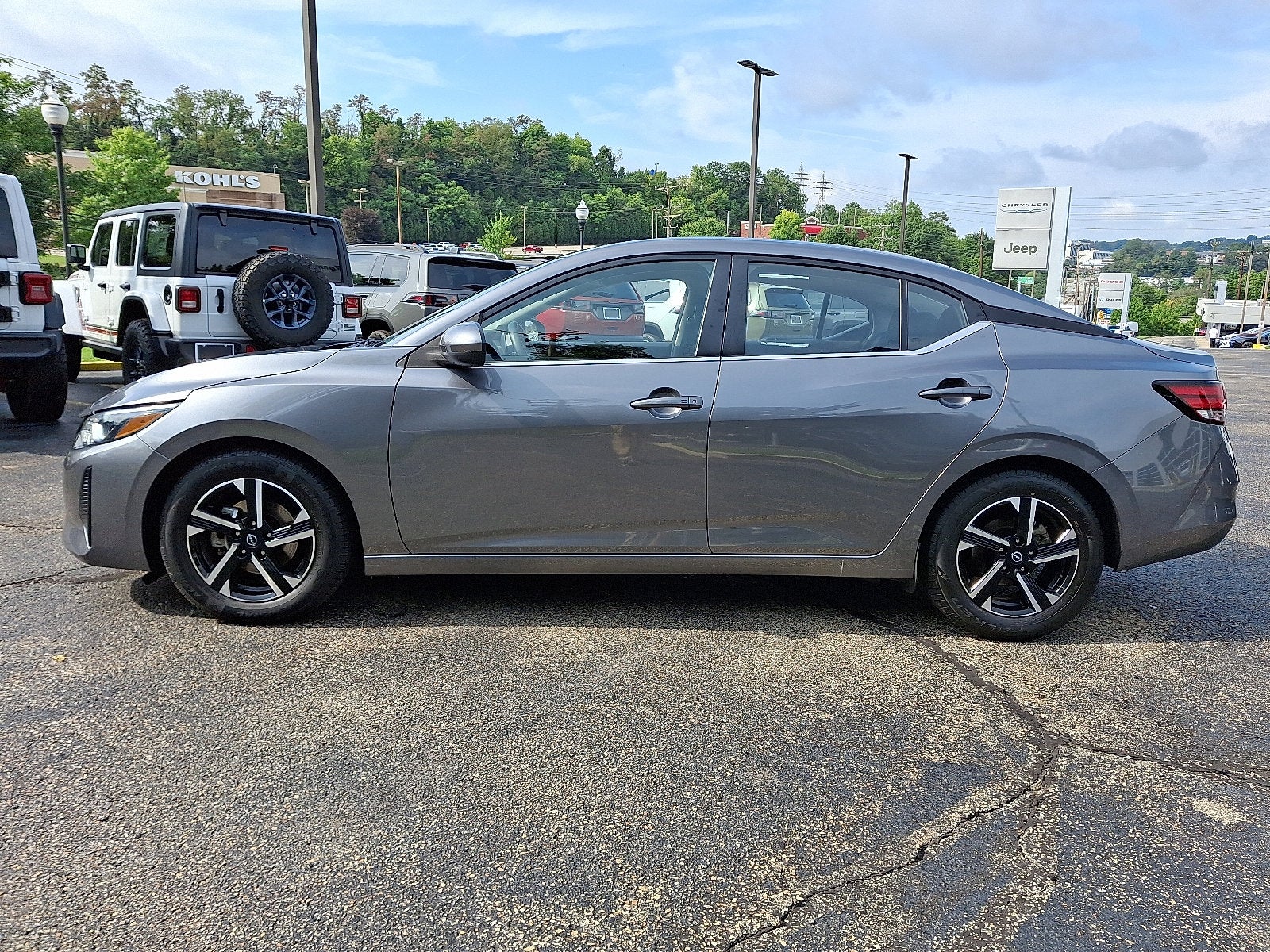 2024 Nissan Sentra SV Xtronic CVT
