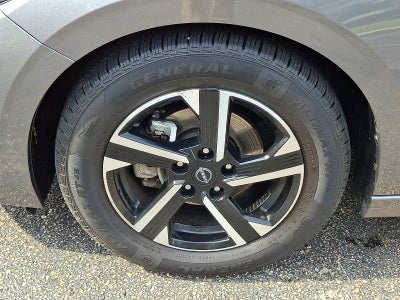2024 Nissan Sentra SV Xtronic CVT