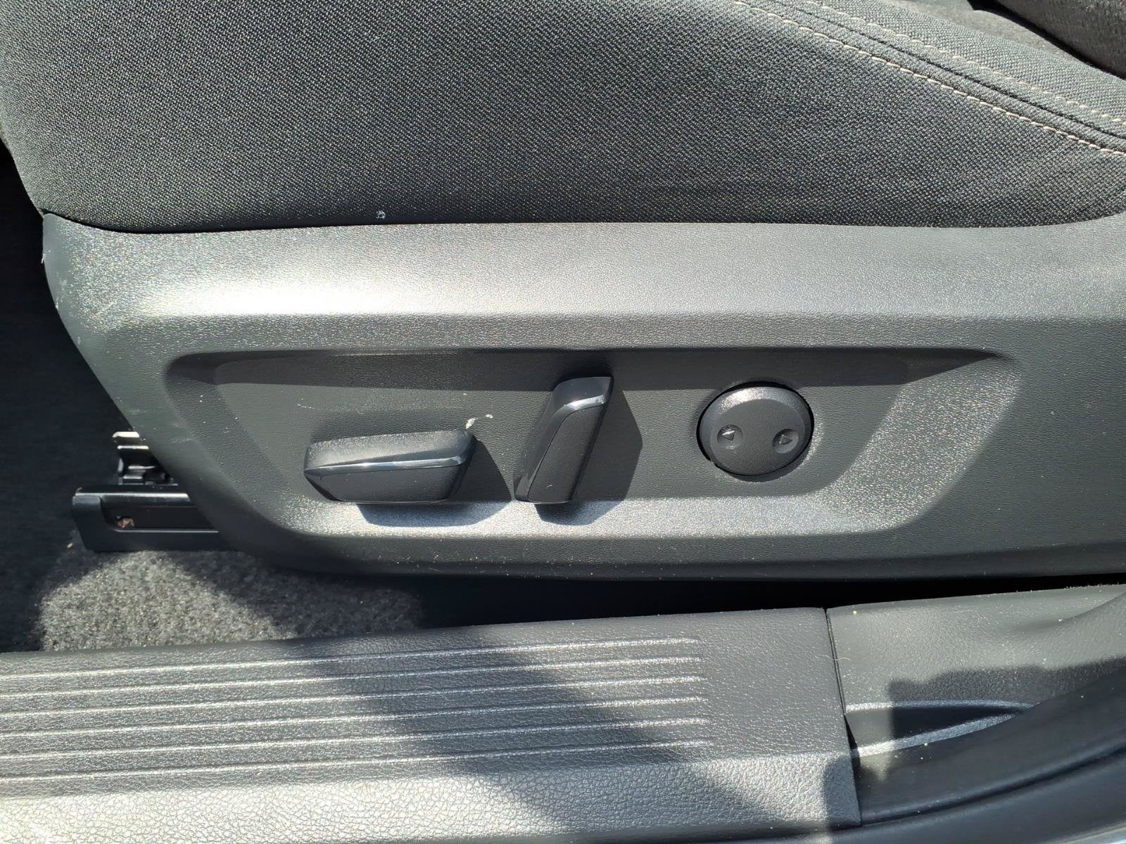 2025 Nissan Rogue SV FWD