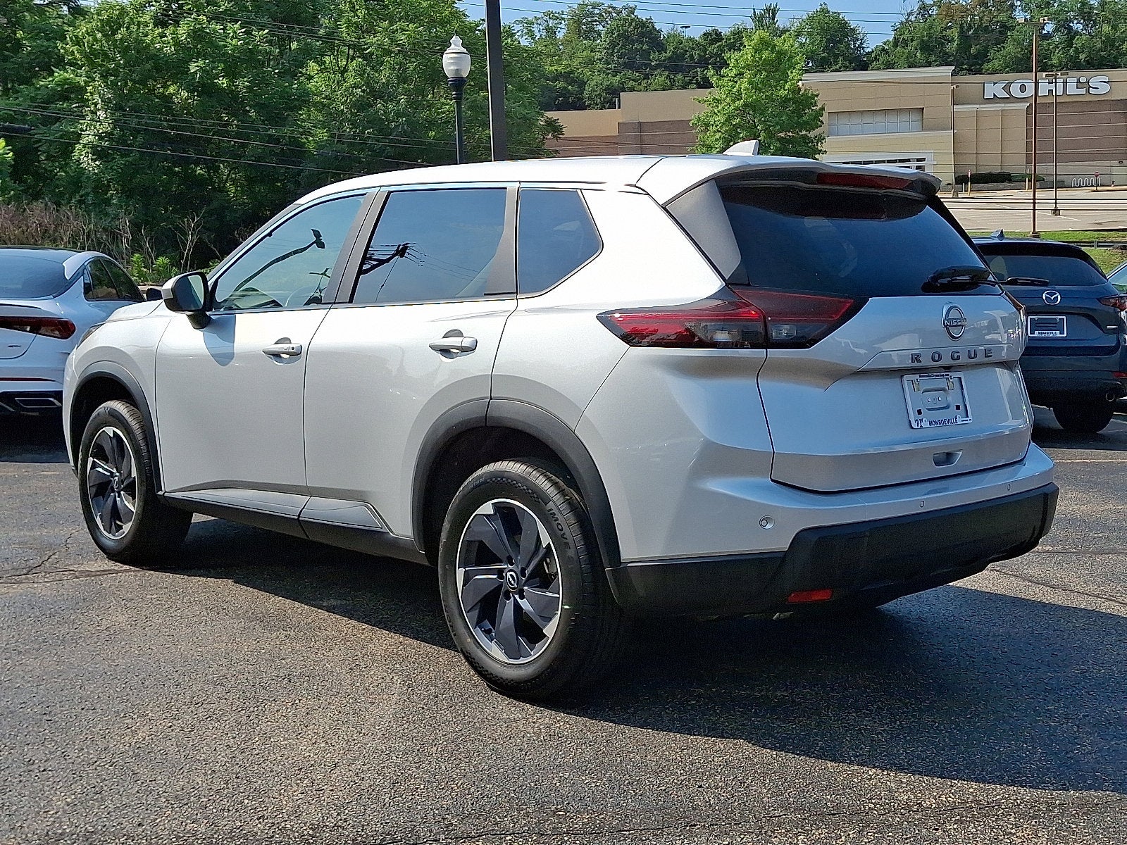 2025 Nissan Rogue SV FWD