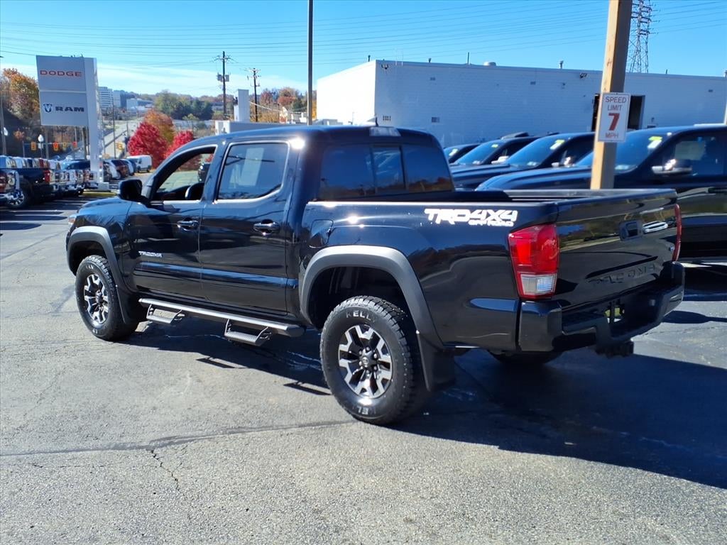 2016 Toyota Tacoma SR V6