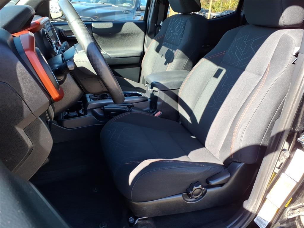 2016 Toyota Tacoma SR V6