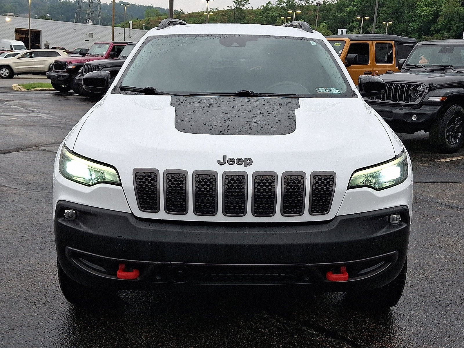 2022 Jeep Cherokee Trailhawk