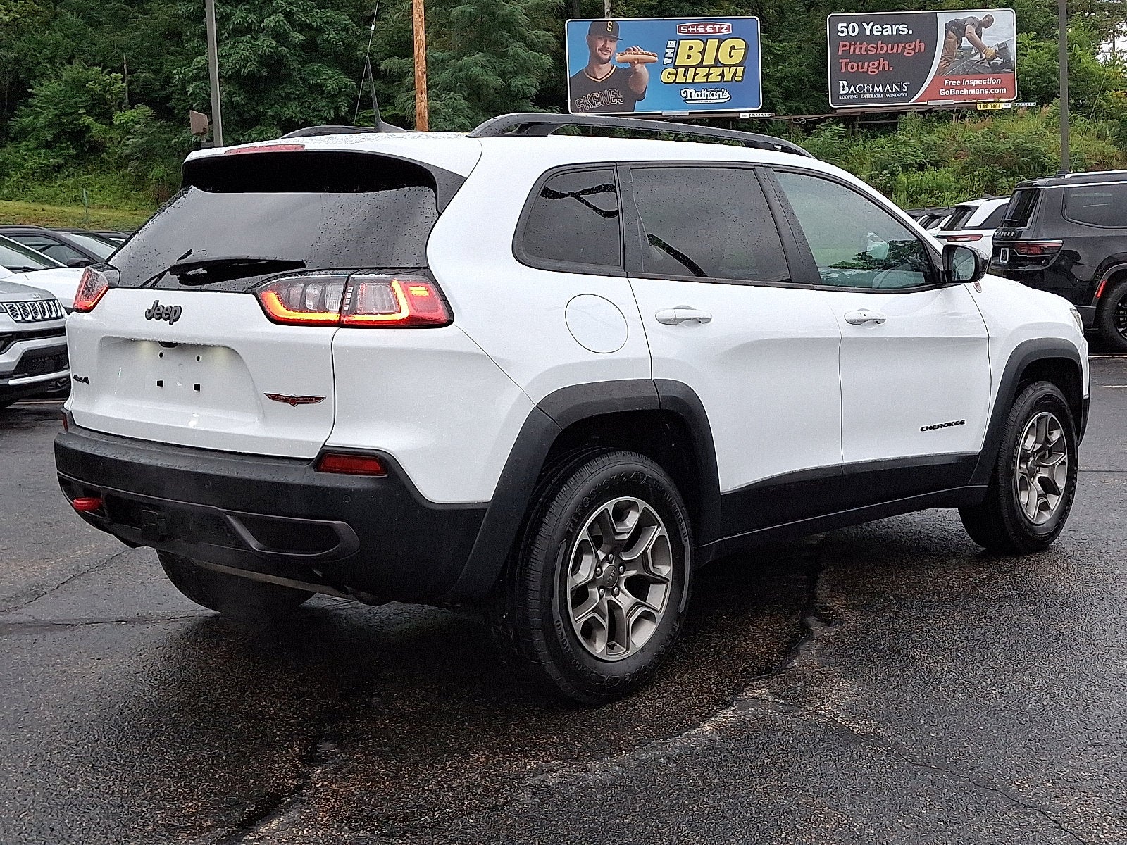 2022 Jeep Cherokee Trailhawk