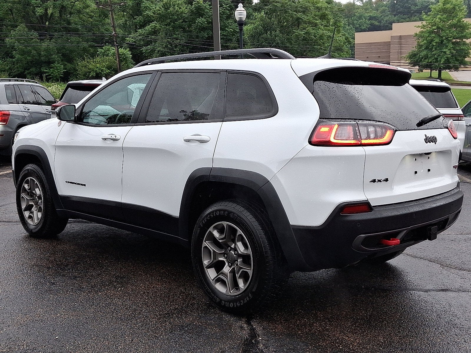 2022 Jeep Cherokee Trailhawk