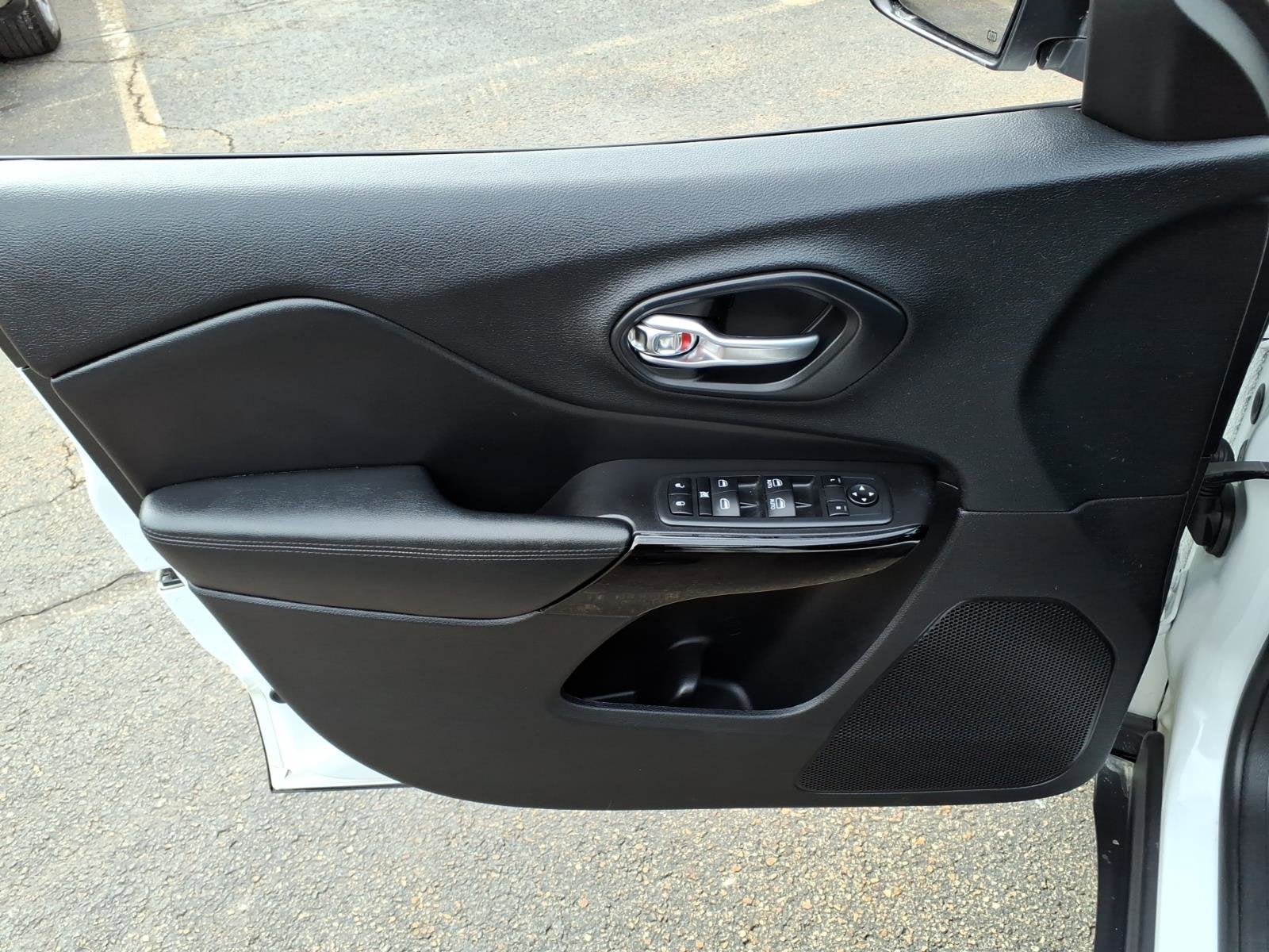 2020 Jeep Cherokee Altitude