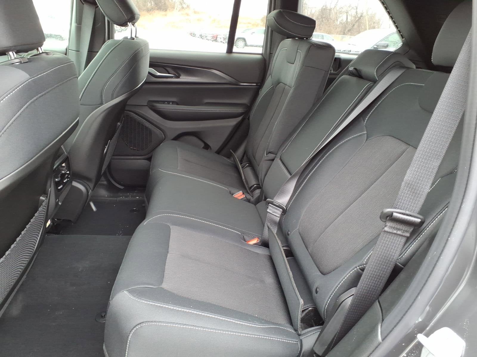 2026 Jeep Grand Cherokee Laredo X