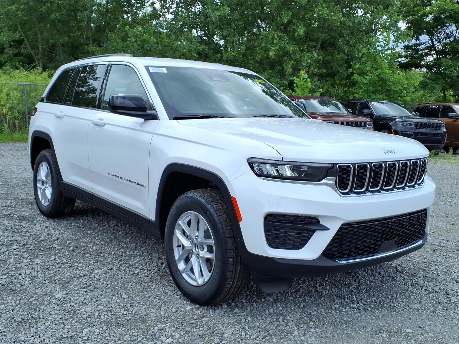 2026 Jeep Grand Cherokee Laredo