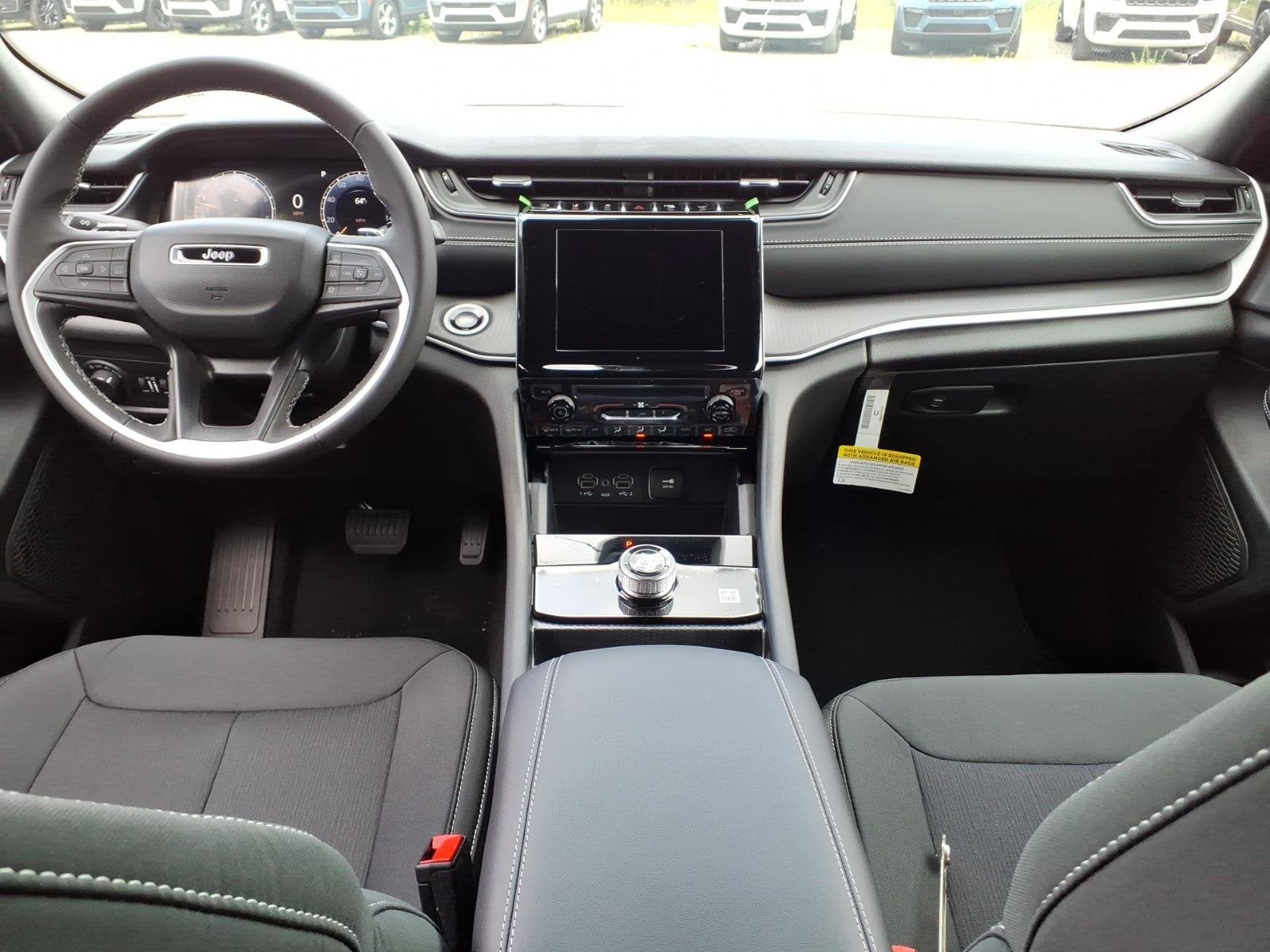 2026 Jeep Grand Cherokee Laredo