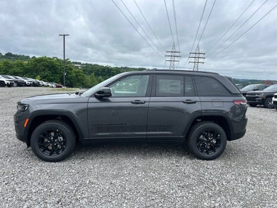 2025 Jeep Grand Cherokee Laredo
