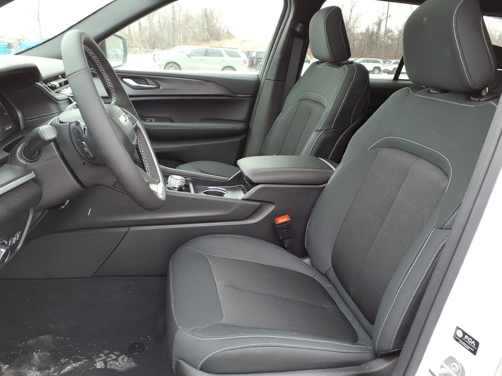 2026 Jeep Grand Cherokee Laredo X