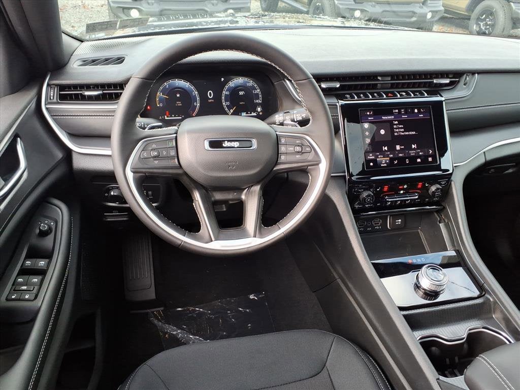 2025 Jeep Grand Cherokee Laredo X