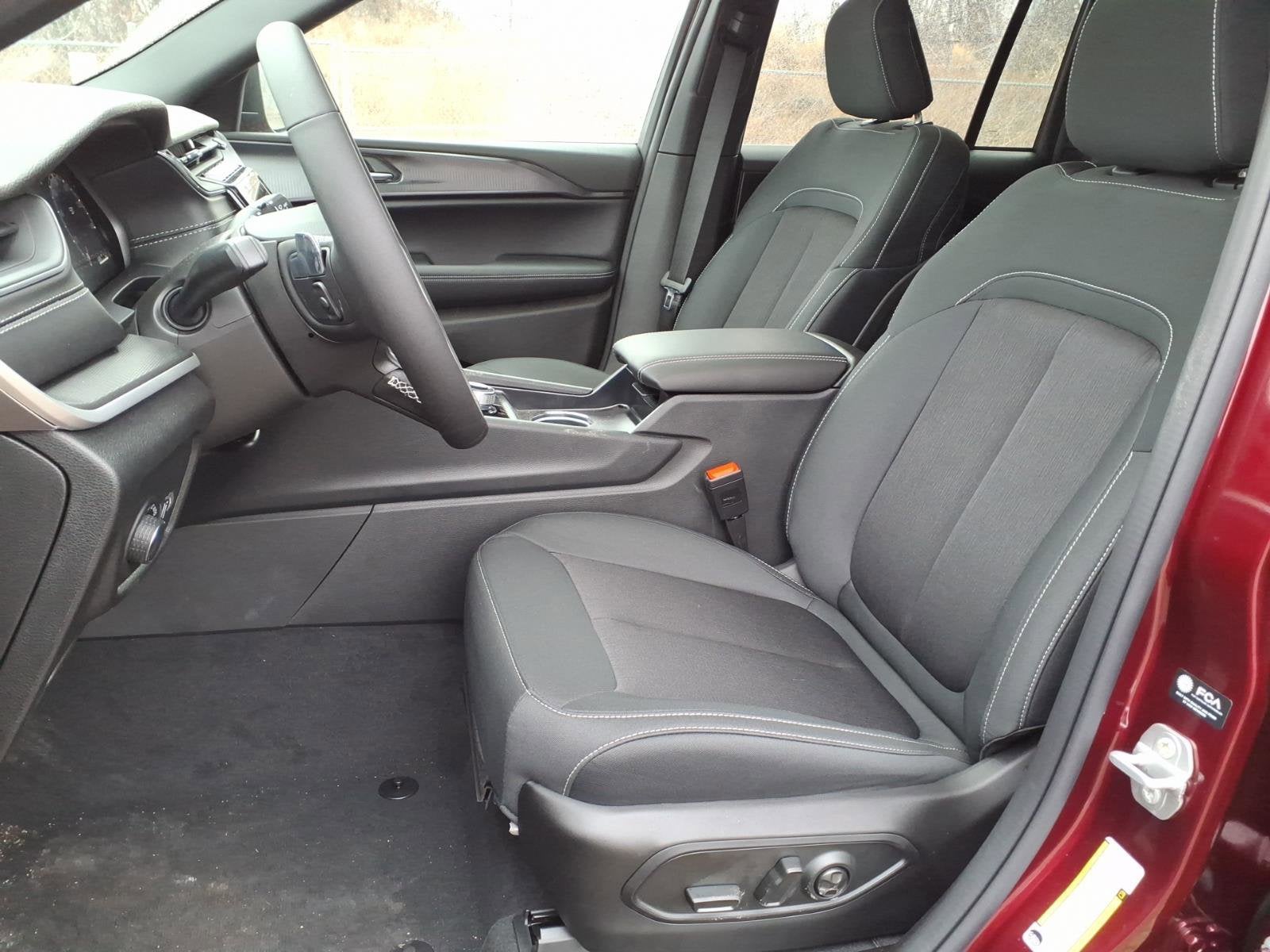 2026 Jeep Grand Cherokee Laredo X