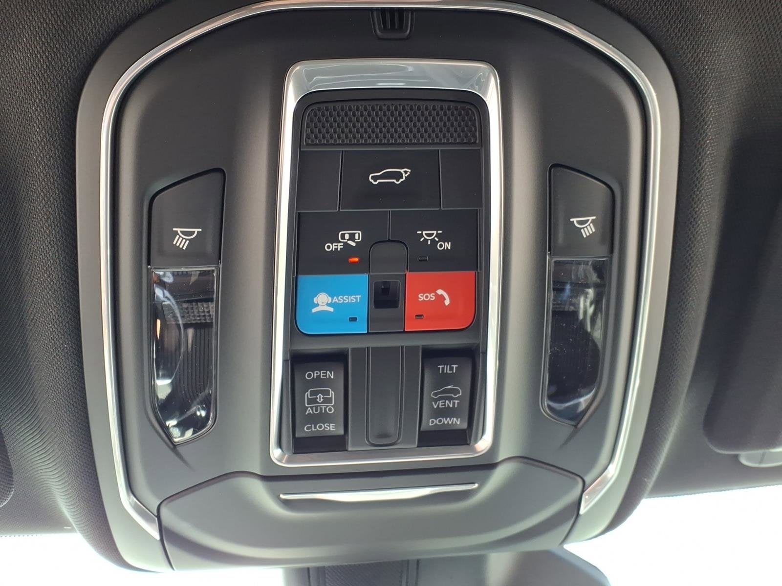 2026 Jeep Grand Cherokee Laredo Altitude