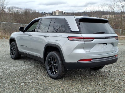 2026 Jeep Grand Cherokee Laredo Altitude