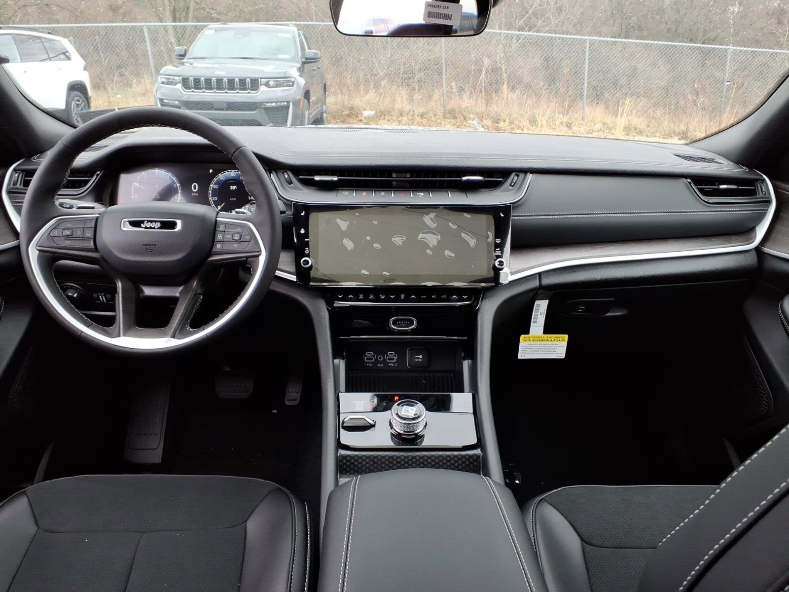 2026 Jeep Grand Cherokee Laredo Altitude