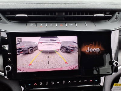 2026 Jeep Grand Cherokee Laredo Altitude