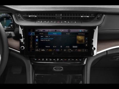 2026 Jeep Grand Cherokee Laredo Altitude