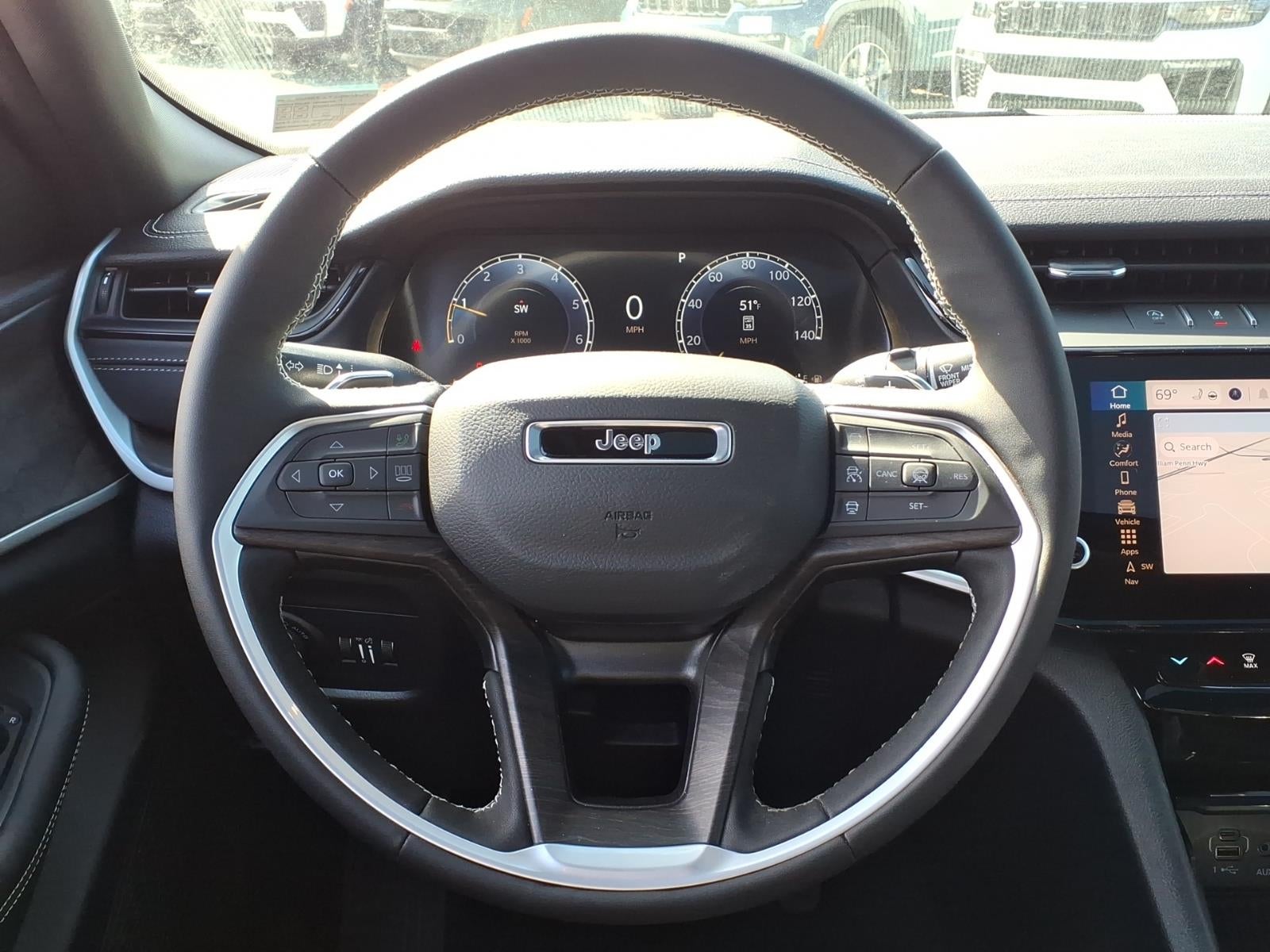 2026 Jeep Grand Cherokee Laredo Altitude