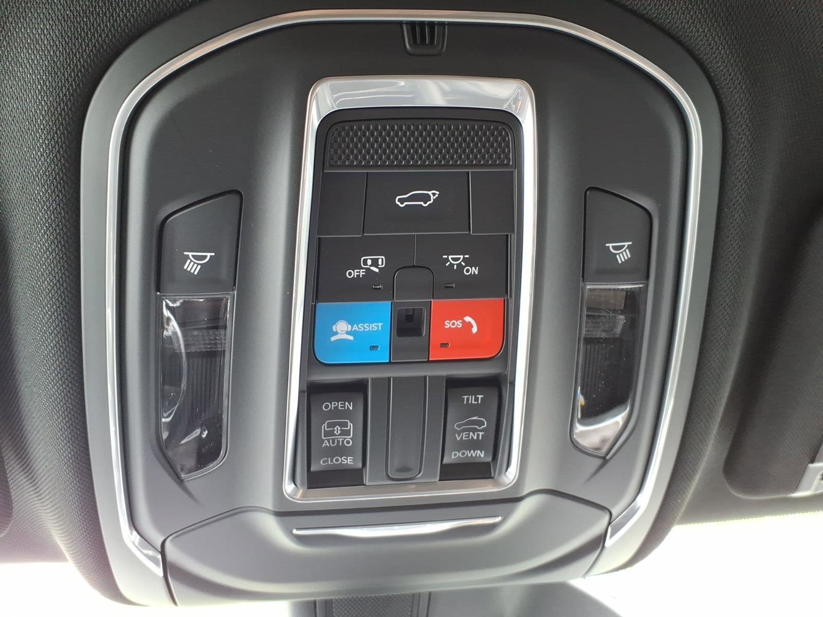 2026 Jeep Grand Cherokee Laredo Altitude