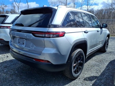 2026 Jeep Grand Cherokee Laredo Altitude