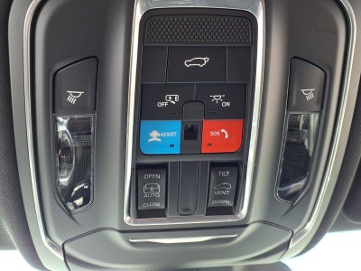 2026 Jeep Grand Cherokee Laredo Altitude